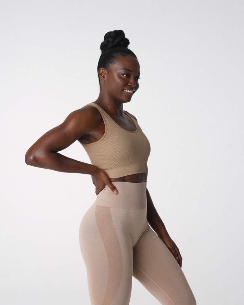 Staniki Sportowe Damskie NVGTN Desire Żebrowany Seamless Beżowe | NVGTN PL-13VZMWUPR